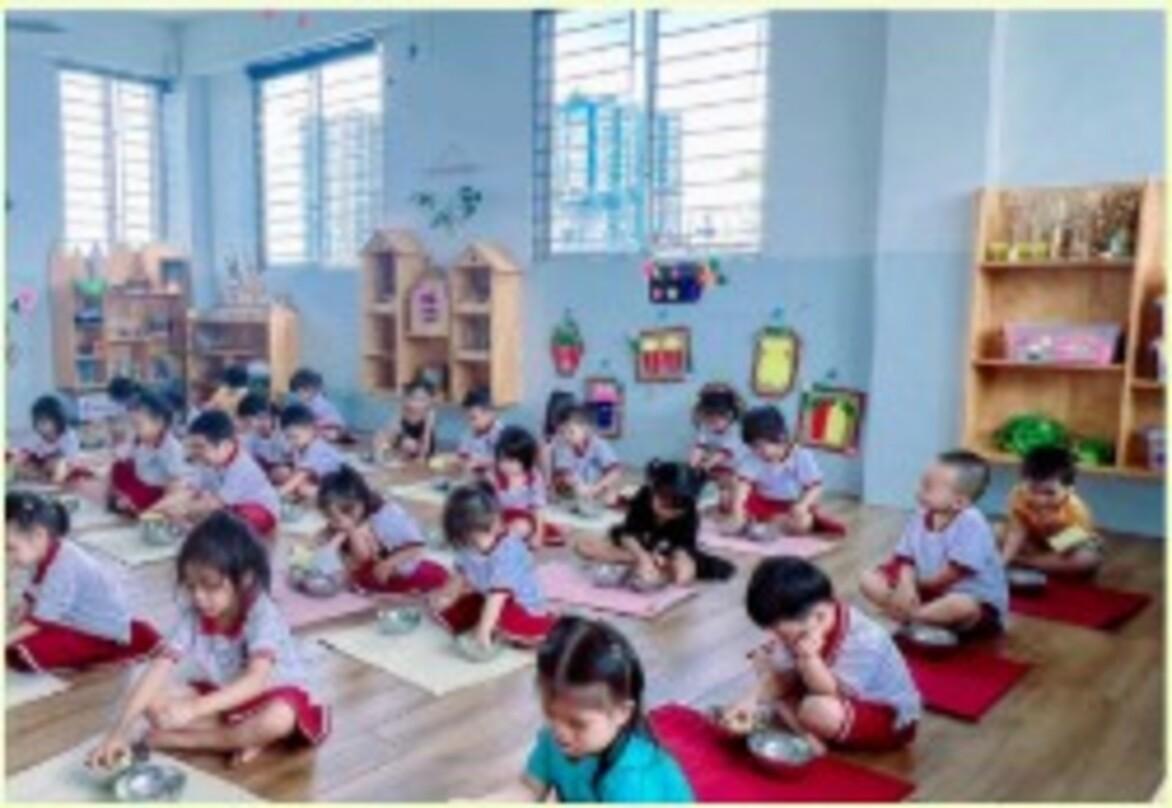 Image: Happy Bus [6 weeks]