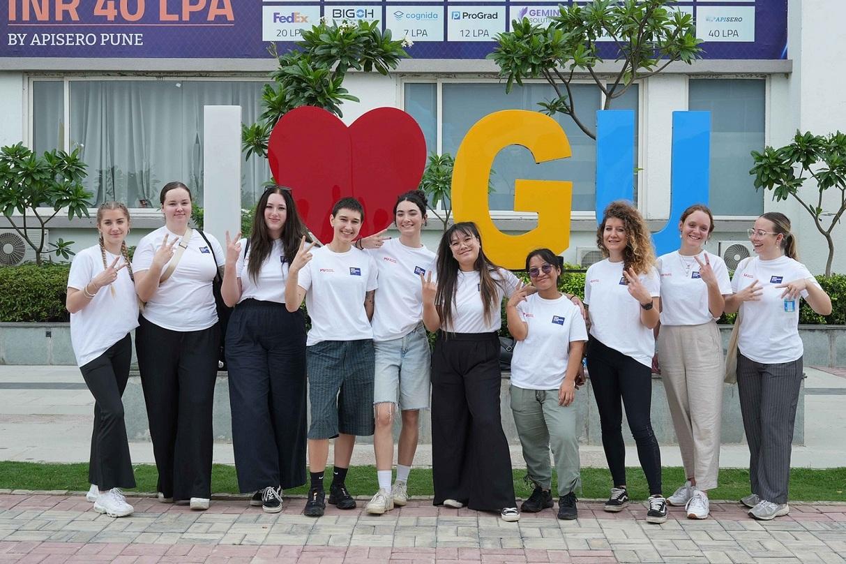 Image: Digital Marketing Intern