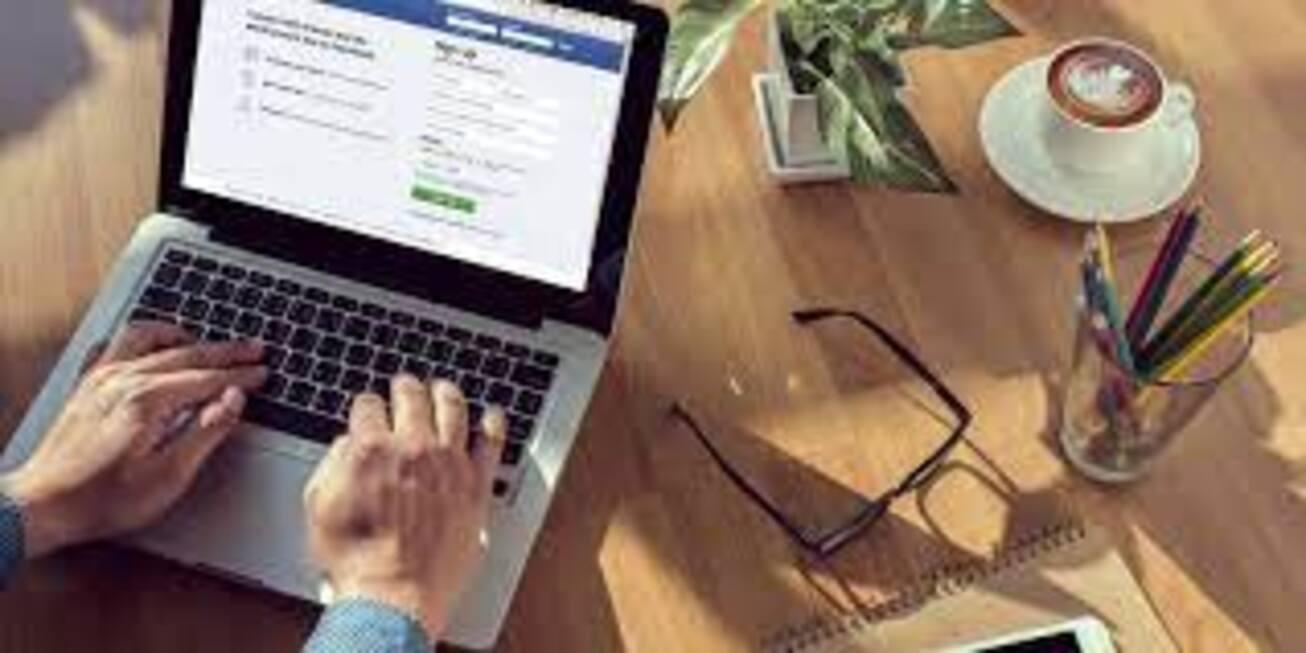 Image: Social Media Manager